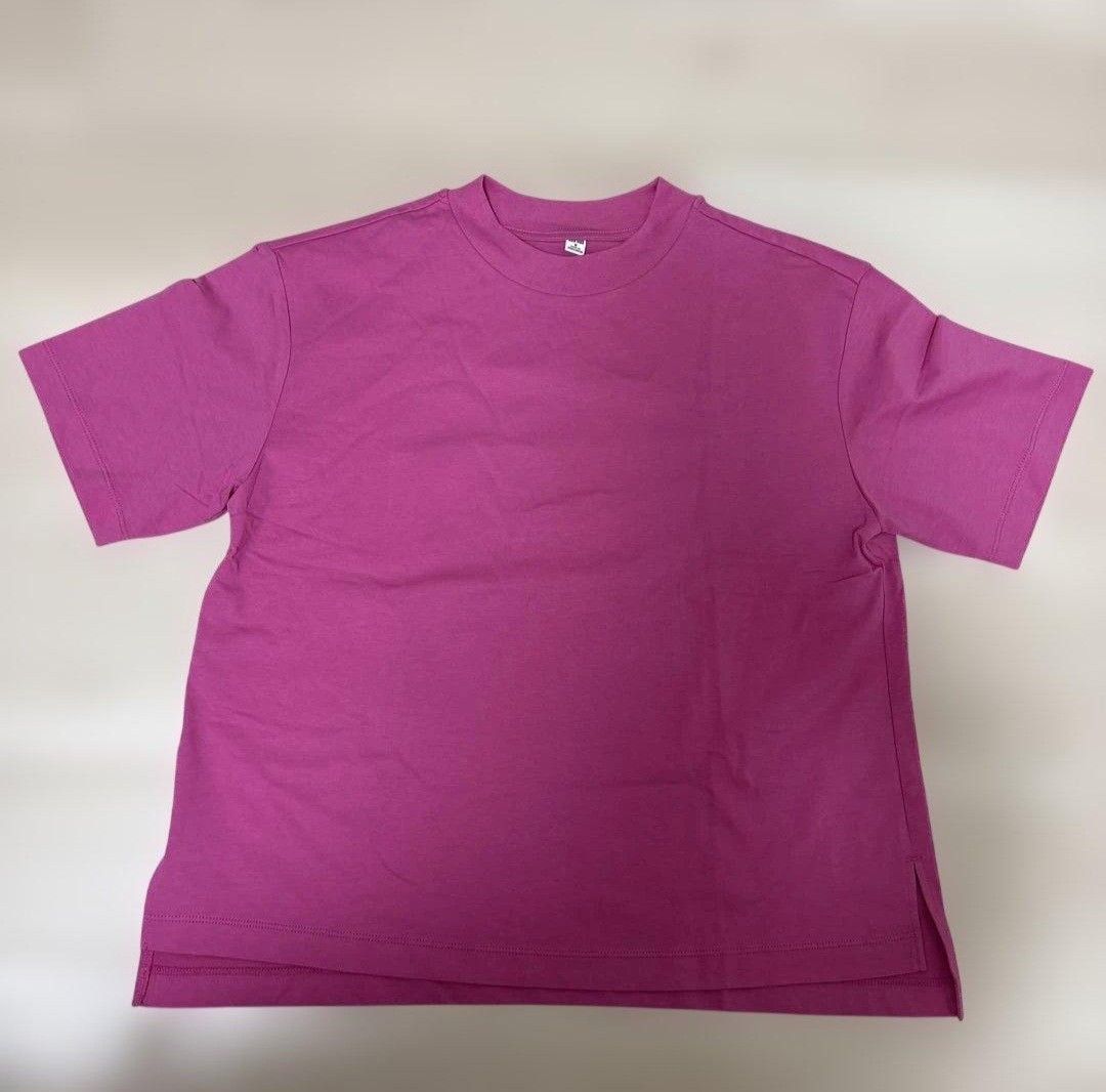 Uniqlo Airism L (Category: Shirts) located in Quezon City. Submitted by caramianns (Listing ID 1469904969, Image 2). Description: .