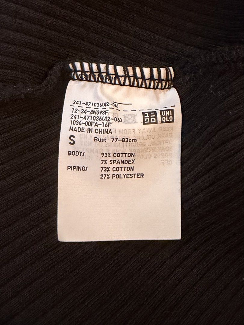 Uniqlo Black Ribbed Top (Category: Sleeveless) located in Paranaque City. Submitted by trendyclothesco (Listing ID 1469843955, Image 3). Description: - Brand: Uniqlo - Color: Black with white outline - Size: S (fits bust 77-83 cm) - Never used .