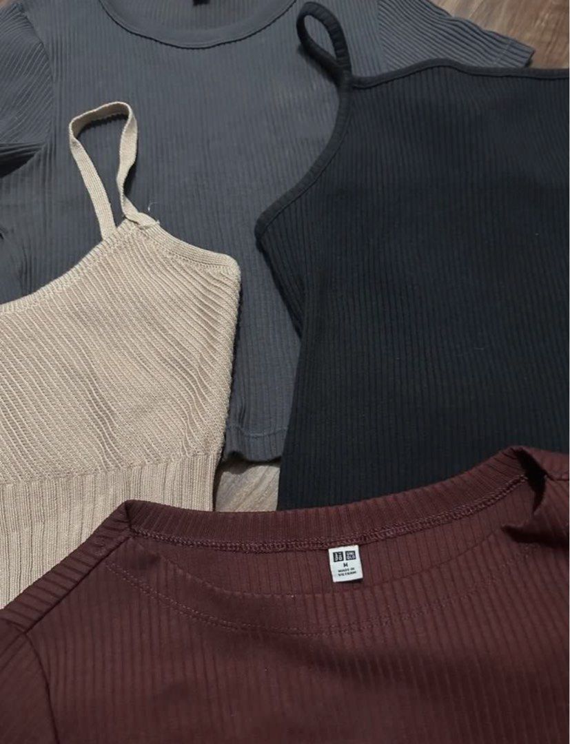 Uniqlo bundle (Category: Sleeveless) located in Manila. Submitted by brownbutterlatte (Listing ID 1469768922, Image 2). Description: 4 tops for ₱700 only! Gray (S) & Maroon (M) - Uniqlo Sleeveless tops - NA brand Tops can fit S-semi med RFS: Decluttering.