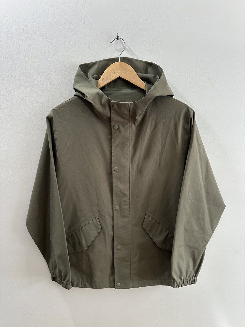 Uniqlo Cotton Blend Parka (Category: Coats, Jackets and Outerwear) located in Baguio. Submitted by .daryl (Listing ID 1469863430, Image 1). Description: Fits small to medium 20 width 25 length .