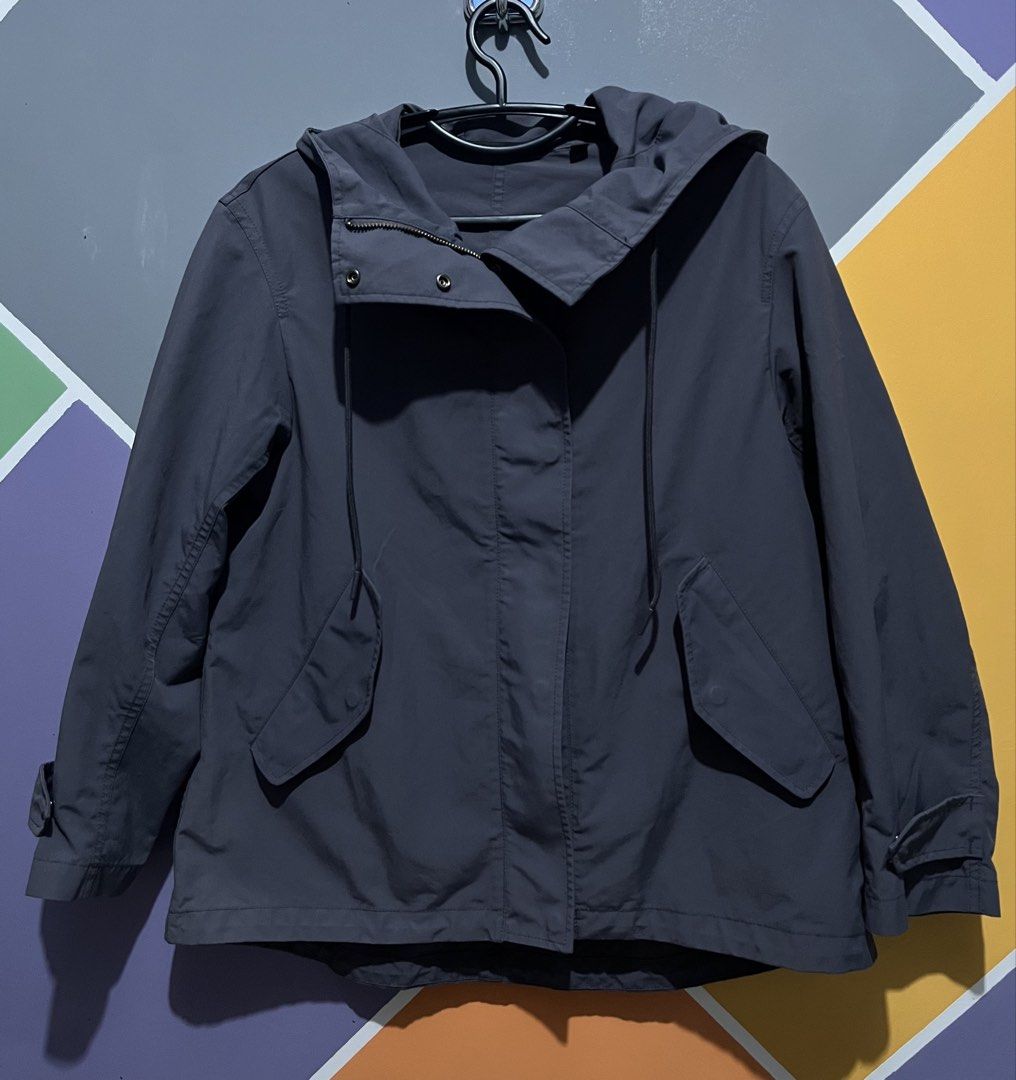 Uniqlo Cotton Blend Parka (Category: Coats, Jackets and Outerwear) located in Lingayen. Submitted by moreonuniqlo (Listing ID 1469896411, Image 1). Description: Small on Tag (21x24) Good as New No Issue.