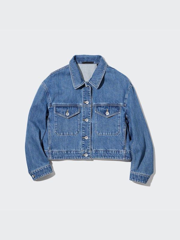 Uniqlo denim cropped jacket (Category: Coats, Jackets and Outerwear) located in Quezon City. Submitted by swift_kenjie (Listing ID 1469899472, Image 2). Description: Up to semi large.