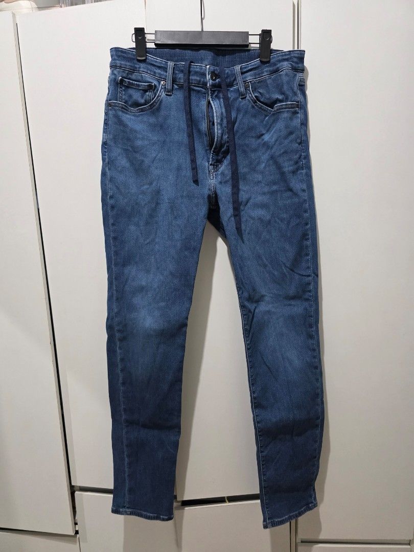 Uniqlo Ezy Jeans Size L (Category: Jeans) located in Manila. Submitted by arjoylagazon (Listing ID 1469899601, Image 1). Description: For sale!! Preloved items Uniqlo ezy jeans size large 9/10 condition. Used more or less 5x only RFS: Decluttering Sucat, Parañaque location.