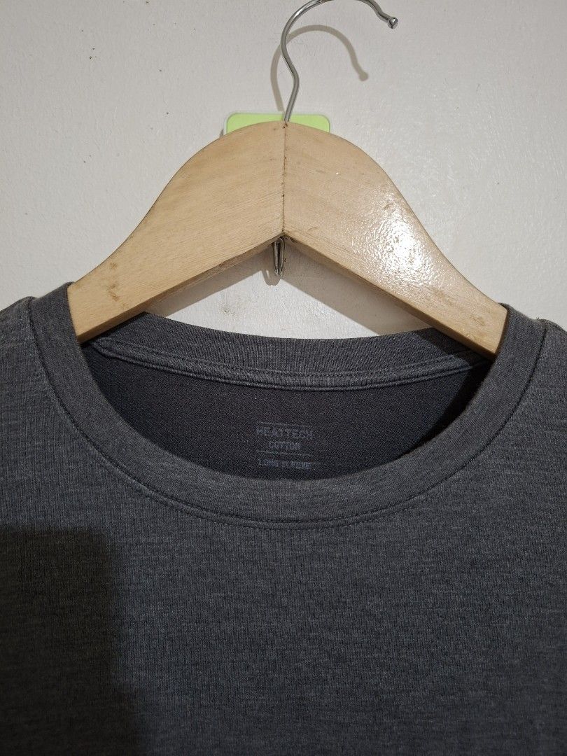 Uniqlo heattech extrawarm kids 150 (Category: Babies & Kids Fashion) located in Subic. Submitted by petitecorner22 (Listing ID 1469780471, Image 2). Description: issue: has fade sa sleeve. I think now obvious when worn.