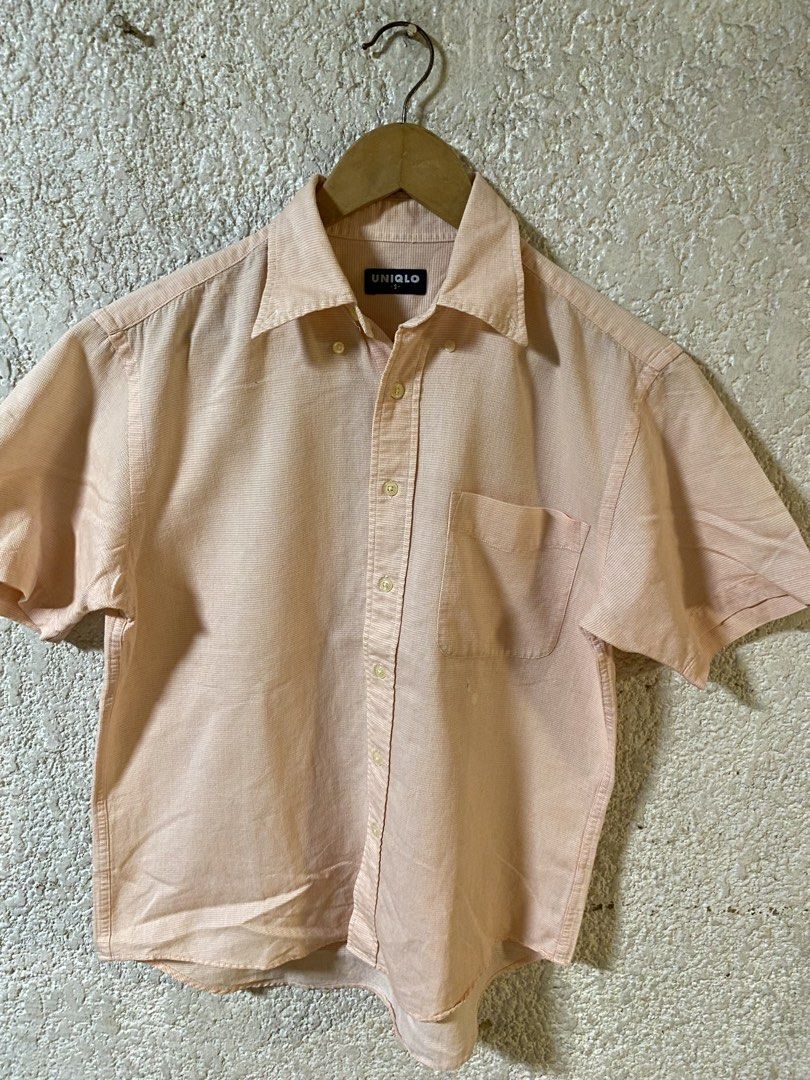 Uniqlo polo (Category: Formal Shirts) located in Navotas City. Submitted by bayxsell (Listing ID 1469808866, Image 2). Description: WTS❗️ ▪️ PAYMENT VIA GCASH ▪️SHIPPING:VIA J&T ▪️- DELIVERY VIA LALAMOVE OR MOVE IT ▪️PASS TO COD ▪️ PLS SEE REVIEWS AND FEEDBACKS LEGIT SELLER ▪️ PLS CHECK MY OTHER ITEMS FOR SALE 📍 LOCATION:NAVOTAS MANILA DM IF INTERESTED.