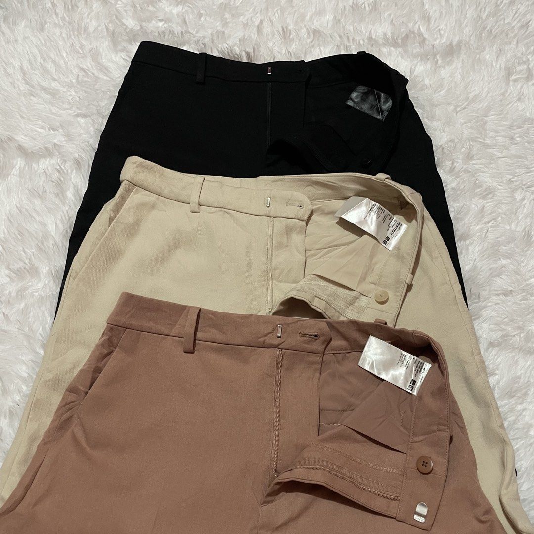 Uniqlo Smart Ankle Pants Trousers Bundle (Category: Other Bottoms) located in Davao. Submitted by daffodil_ph (Listing ID 1469866135, Image 2). Description: Uniqlo Smart ankle pants Medium on tag lahat 28-30 550 each+shipping fee Aspack 1,600 free shipping.
