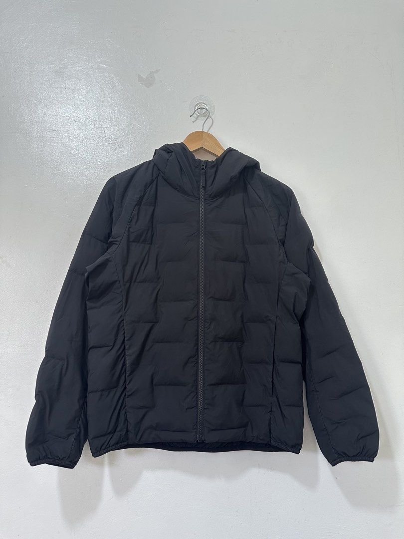 Uniqlo Warm Padded Pufftech Puffer Jacket Men Small (Category: Coats, Jackets and Outerwear) located in Balanga. Submitted by winterlab_ph (Listing ID 1469768826, Image 3). Description: C080 W 21.5 L 24.5.