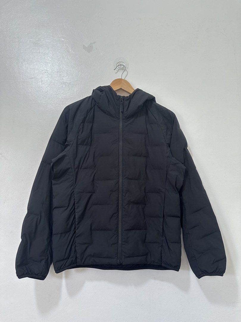 Uniqlo Warm Padded Pufftech Puffer Jacket Men Small (Category: Coats, Jackets and Outerwear) located in Balanga. Submitted by winterlab_ph (Listing ID 1469768826, Image 1). Description: C080 W 21.5 L 24.5.