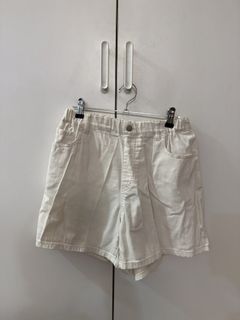 (Category: ) located in . Submitted by hazpreloved (Listing ID 1469847043, Image 1). Description: .