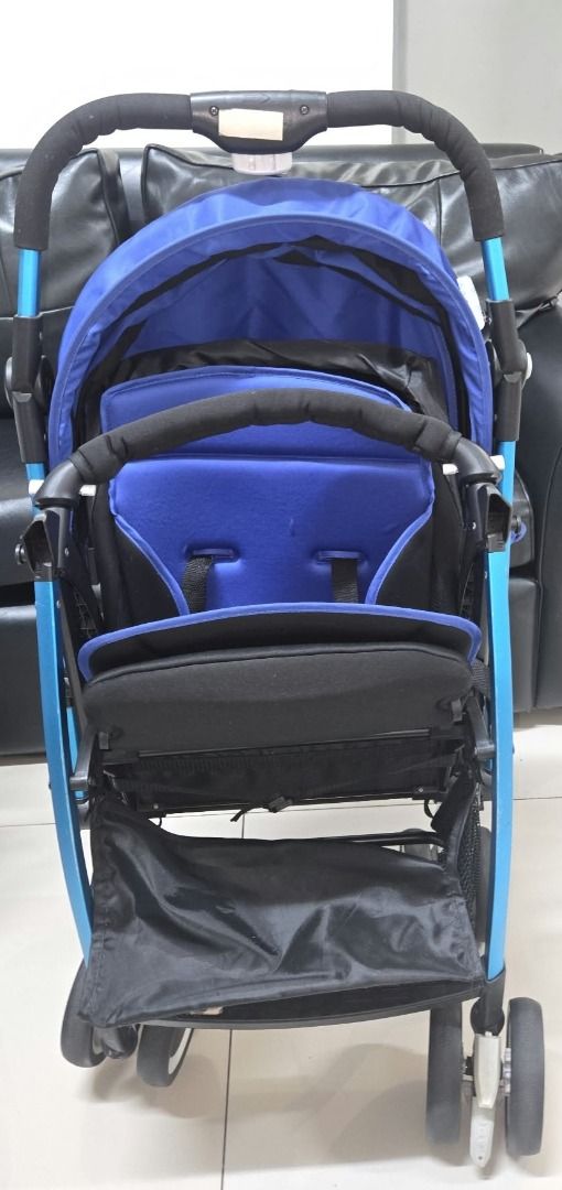 Unknow Brand Stroller - Slightly used (Category: Strollers) located in Manila. Submitted by kathrine031483 (Listing ID 1469760107, Image 3). Description: Unknown brand.