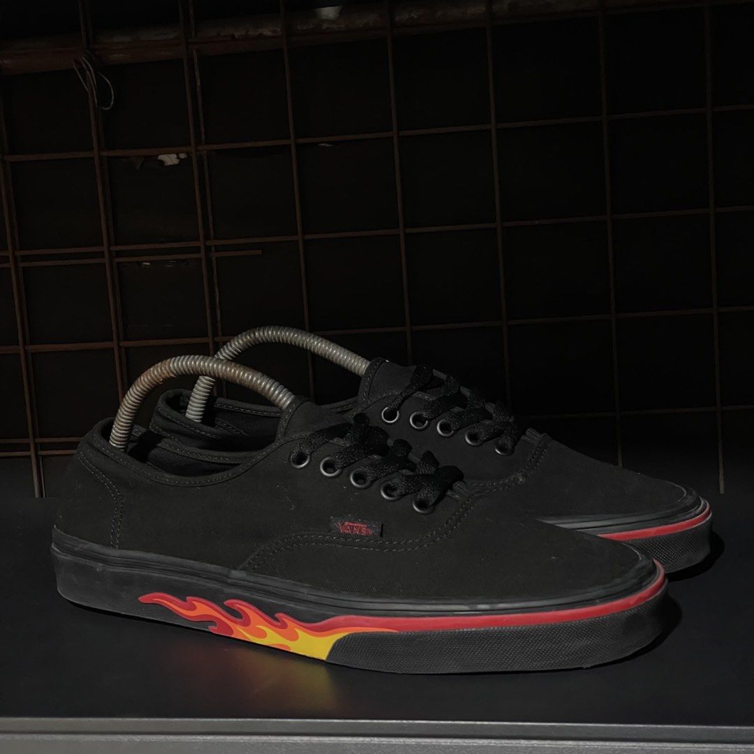 Vans Authentic Flame Black (Category: Sneakers) located in Quezon City. Submitted by rezzle_ (Listing ID 1469879630, Image 2). Description: VANS AUTHENTIC BLACK FLAME SIZE 9 MENS USED NO BOX!.