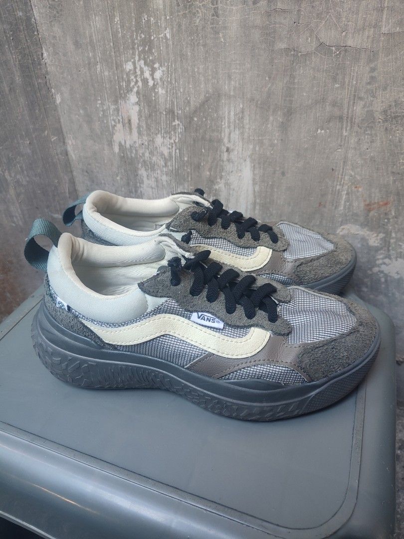 Vans UltraRange Neo VR3 MTE (Category: Sneakers) located in Leyte. Submitted by jeromealar77079 (Listing ID 1469768329, Image 2). Description: in good condition minimal usage see photo for size.