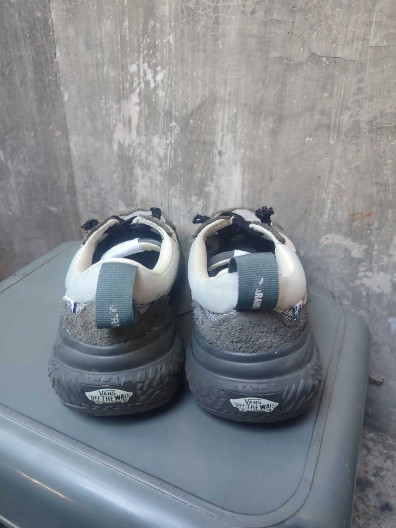 Vans UltraRange Neo VR3 MTE (Category: Sneakers) located in Leyte. Submitted by jeromealar77079 (Listing ID 1469768329, Image 3). Description: in good condition minimal usage see photo for size.