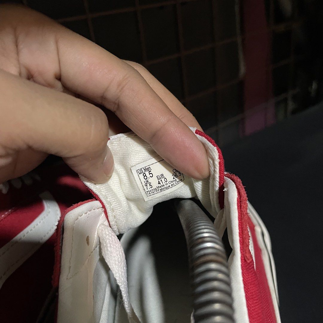 Vans Ward Red (Category: Sneakers) located in Quezon City. Submitted by rezzle_ (Listing ID 1469879638, Image 3). Description: VANS OS WARD RED SIZE 8.5 MENS USED NO BOX!.