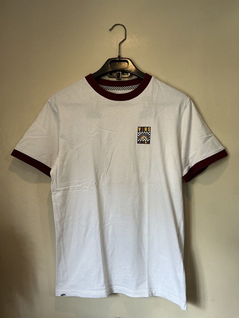 Vans White T-shirt (Category: Babies & Kids Fashion) located in Quezon City. Submitted by shopabilitymnl (Listing ID 1469834533, Image 1). Description: Size: Small - Unisex - No issue.