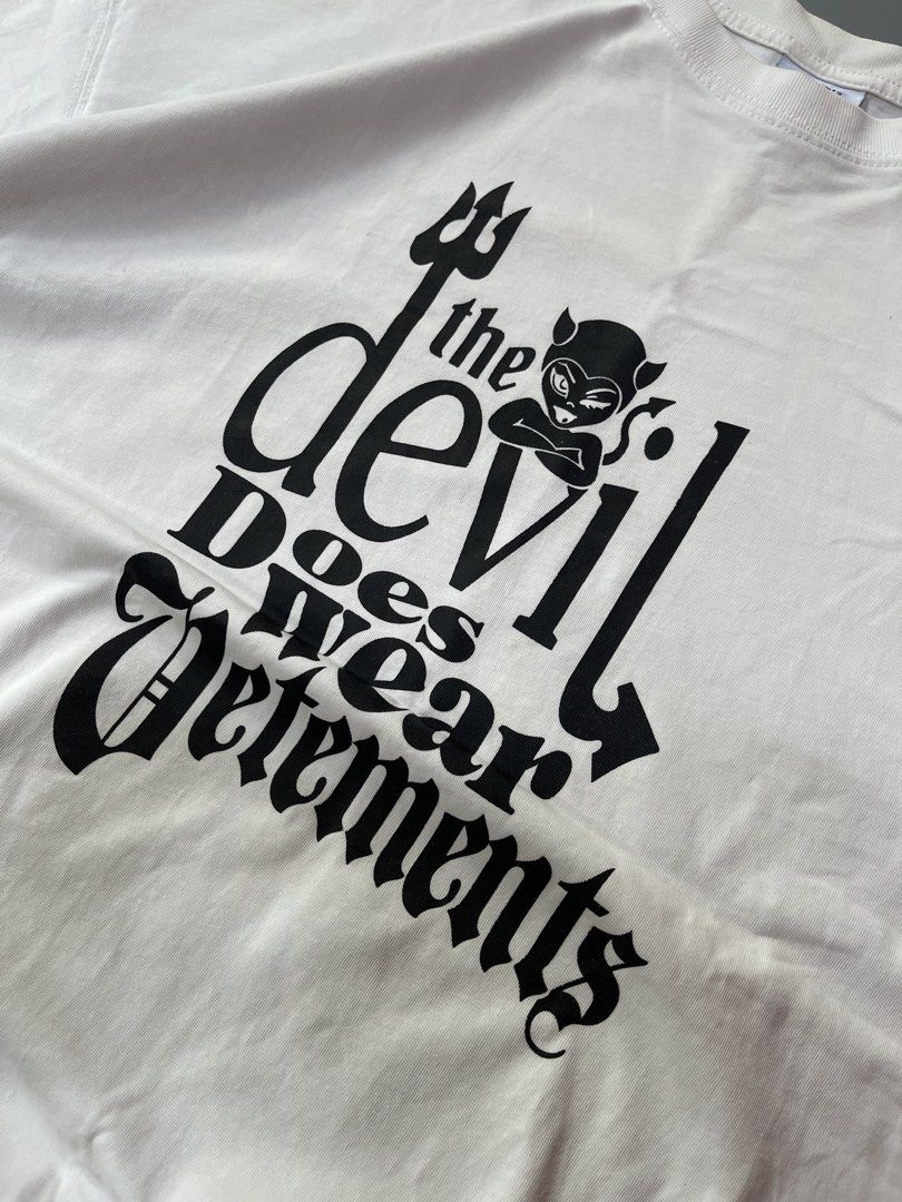 vetements shirt (Category: Formal Shirts) located in Compostela. Submitted by source_20 (Listing ID 1469890964, Image 3). Description: VETEMENTS SHIRT LIMITED EDITION SMALL ON TAG PERO OVERSIZE SEE EACH PICTURE FOR DIMES NO ISSUE❌ 📍DAVAO DE ORO CAN SHIP VIA JNT .