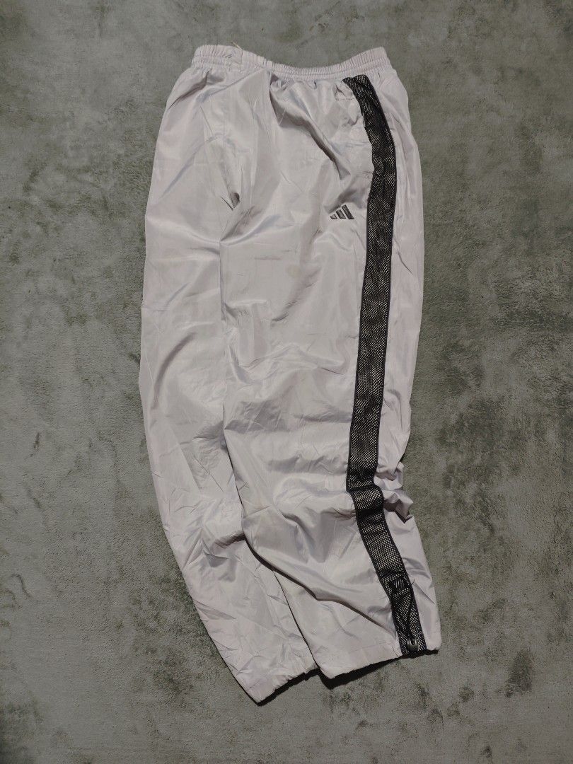 Vintage Adidas Trackpants (Category: Joggers) located in Dagupan City. Submitted by johnny.flips (Listing ID 1469891880, Image 1). Description: 26-38W 41.5L check pics for issue needs wash.