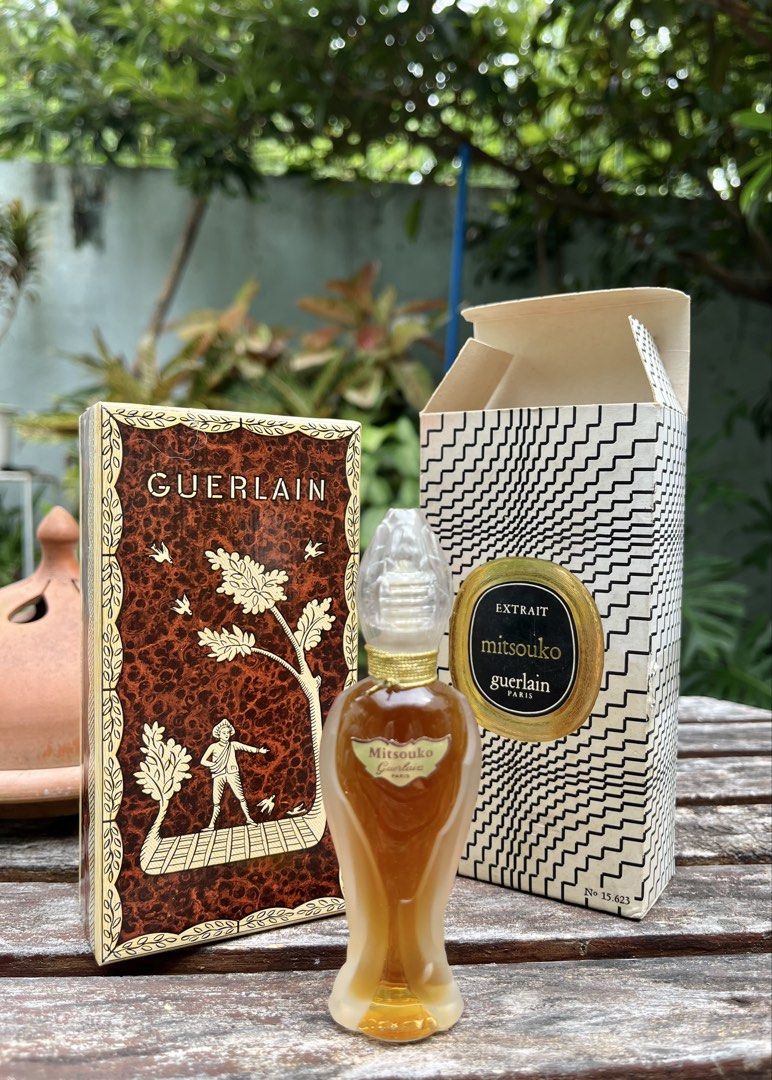 Vintage Guerlain Mitsouko Parfum (Category: Fragrance & Deodorants) located in San Fernando. Submitted by skylarlune (Listing ID 1469815185, Image 3). Description: Vintage✨ Rosebud flacon, sealed 15ml parfum .