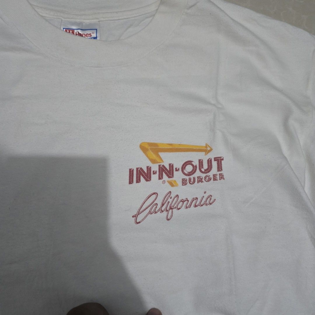 Vintage In N Out shirt (Category: Tshirts & Polo Shirts ) located in El Nido. Submitted by marco.tandoc (Listing ID 1469905664, Image 3). Description: size: Large width: 22 length: 28 no issue.