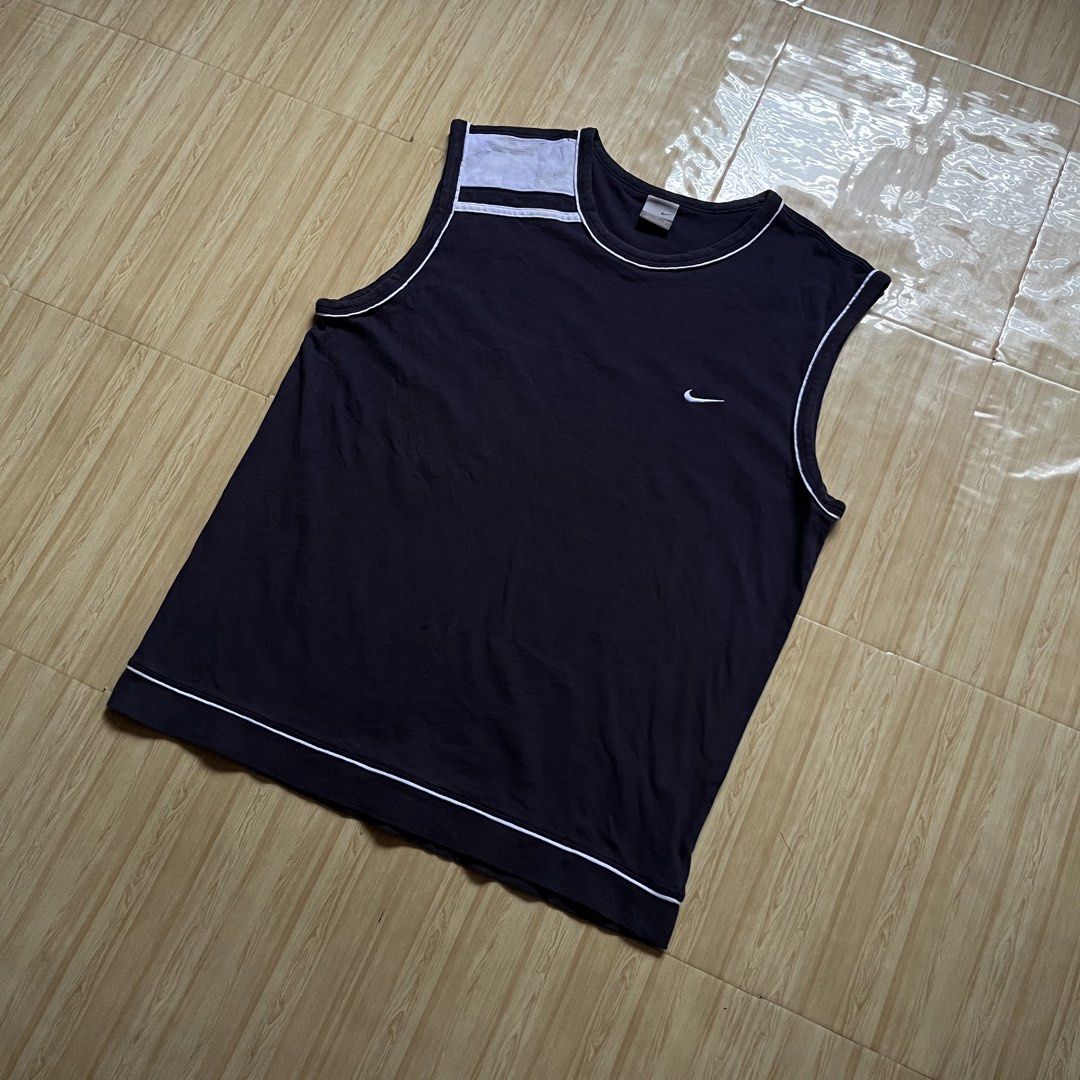 Vintage Nike Tank Top 2005 (Category: Tshirts & Polo Shirts ) located in Hagonoy. Submitted by ianthrift_ph (Listing ID 1469854130, Image 3). Description: complete tags/authentic size xl on tag 21 width,27 length excellent condition color rate 9/10 no issue po.