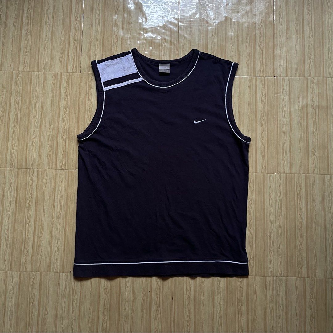 Vintage Nike Tank Top 2005 (Category: Tshirts & Polo Shirts ) located in Hagonoy. Submitted by ianthrift_ph (Listing ID 1469854130, Image 1). Description: complete tags/authentic size xl on tag 21 width,27 length excellent condition color rate 9/10 no issue po.