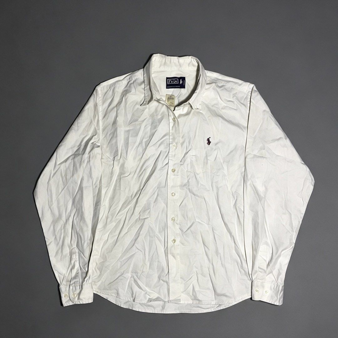 Vintage Polo Ralph Lauren button-down (Category: Formal Shirts) located in Taguig. Submitted by amboyfiggah (Listing ID 1469778883, Image 1). Description: Vintage Polo Ralph Lauren button-down XL on tag Best fit to medium W: 20.8 L: 26.5 Excellent condition Color: White Need wash No issue ₱ 850.