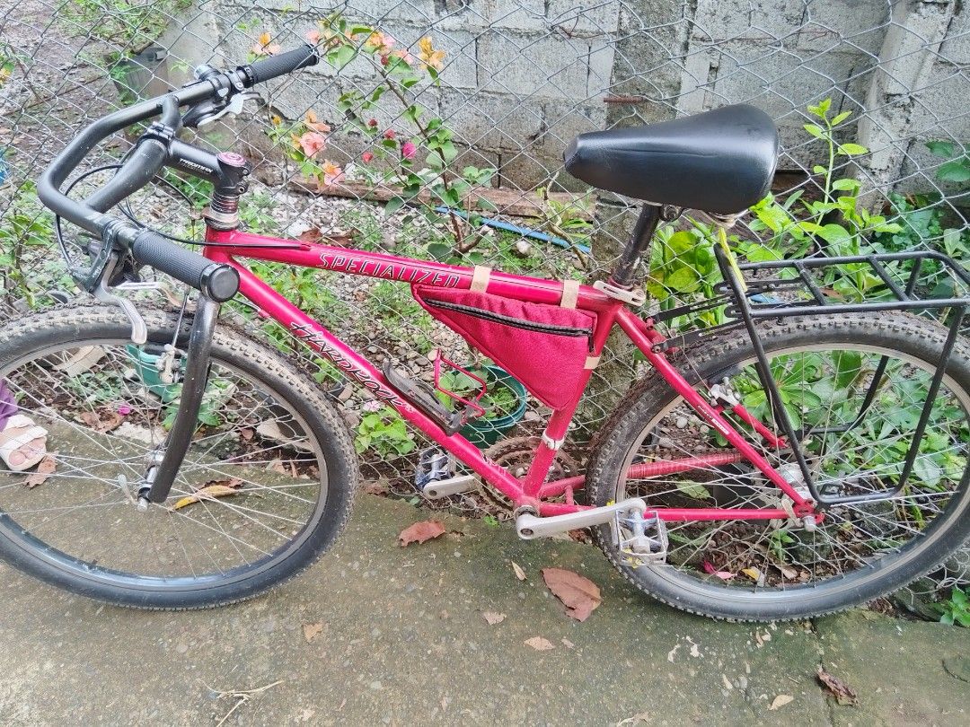 Vintage Specilized Hardrocks fs (Category: Bicycles) located in Manila. Submitted by fiercecrystal-6ede (Listing ID 1469859351, Image 2). Description: for sale specialized hardrock fs needs restoration running condition no stuck parts calamba laguna location can ship via lalamove nearby cities.