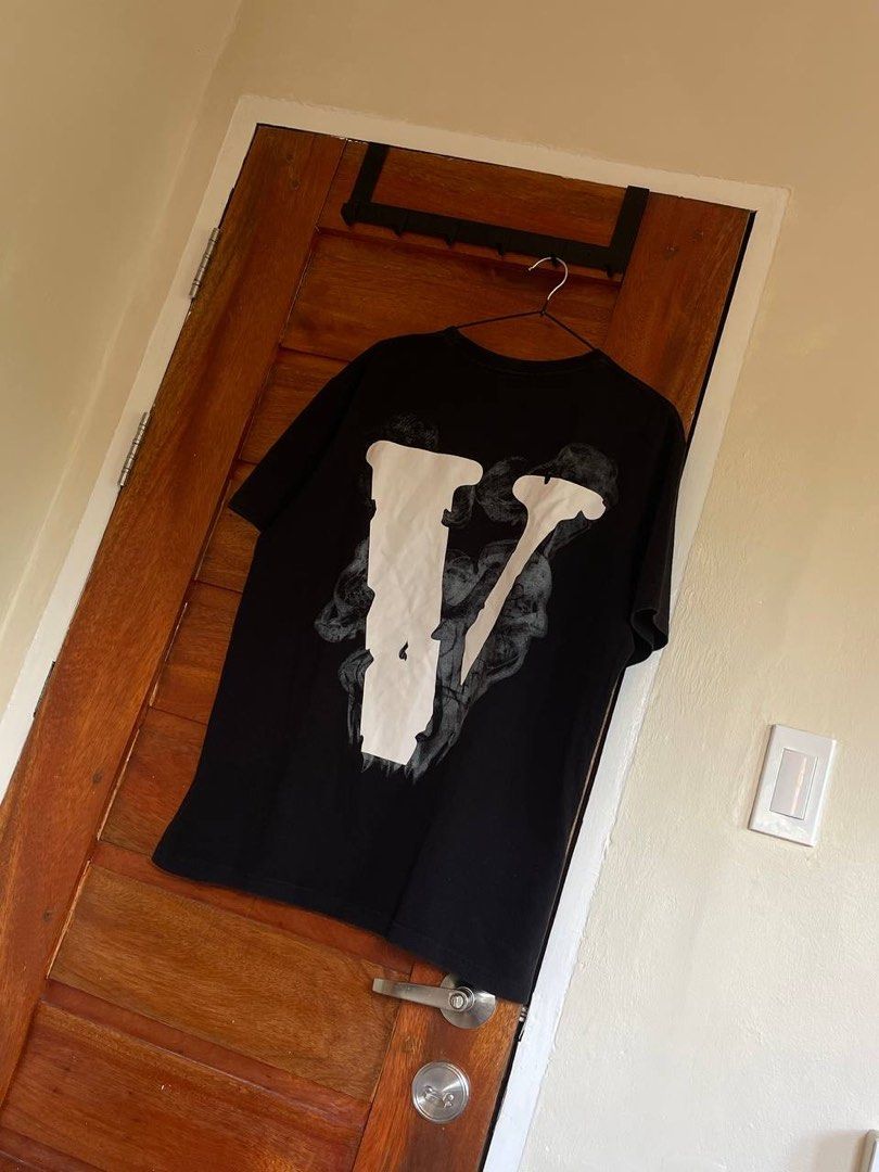 Vlone Shirt (Category: Tshirts & Polo Shirts ) located in San Luis. Submitted by revibeee (Listing ID 1469805723, Image 3). Description: FOR SALE VLONE BIG LOGO SHIRT COLOR BLACK LIKE NEW CONDITION THICK FABRIC COLOR RATE 9/10 WIDTH 22.5 INCHES | LENGTH 29 INCHES BEST FIT SIZE LARGE TO EXTRA LARGE BODY FRAME WITH MINIMAL SIGNS OF USAGE SINCE THIS IS NOT BRAND NEW KINDLY CHECK THE PHOTOS FOR THE COMPLETE DETAILS COLOR MAY VARY DUE TO LIGHTING MUST