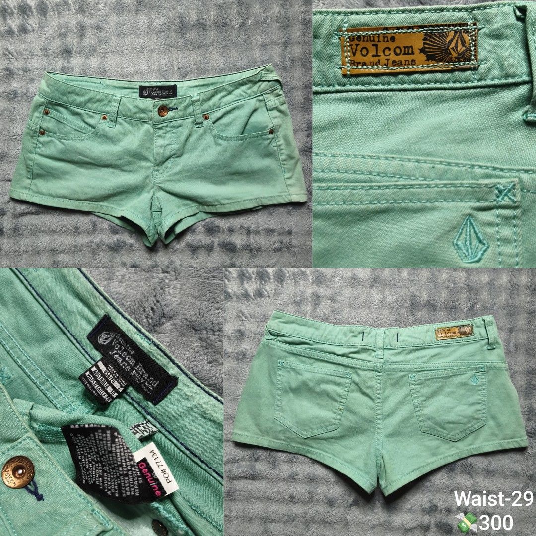 Volcom Mint Green Denim Shorts Size 29 (Category: Shorts) located in Floridablanca. Submitted by vintager12 (Listing ID 1469866872, Image 1). Description: - Brand: Volcom - Size: Waist 29 - Color: Mint green (perfect for summer) - Design: Classic five-pocket style with button closure and zip fly - Details: Branded leather patch on back waistband and subtle stone logo embroidery on back pocket - Condition: Clean and ready to wear.