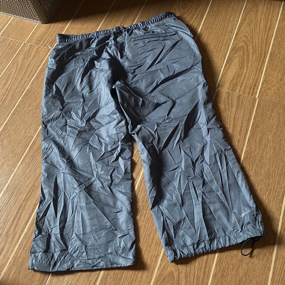 Vtg Nike Capri (Category: Activewear) located in Paete. Submitted by fat.archives (Listing ID 1469777757, Image 3). Description: +sf.