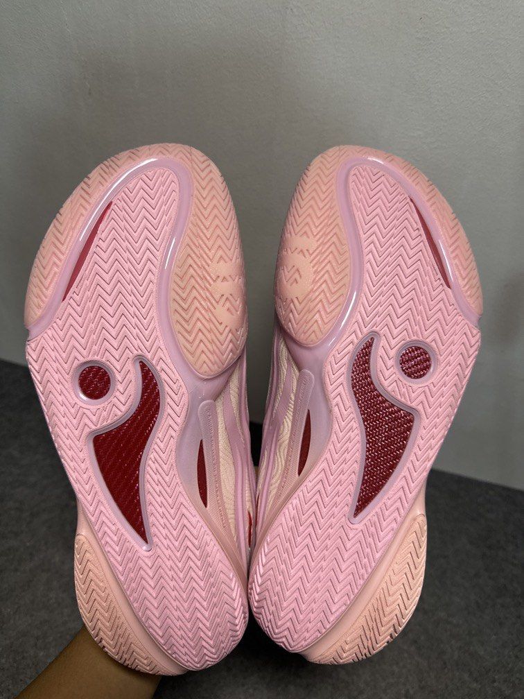 wade wow ultra 5 v2 size 10.5 (Category: Sneakers) located in Marikina City. Submitted by joshzilla (Listing ID 1469795975, Image 2). Description: wow 808 ultra 5v2 “family love” size 10.5 / pair only used 2x 4500.
