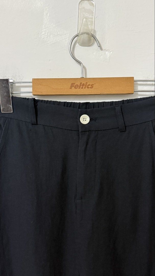 Waist 23-26 half garterized wide trouser (Category: Other Bottoms) located in Cordova. Submitted by thedecluterrer (Listing ID 1469771409, Image 2). Description: .