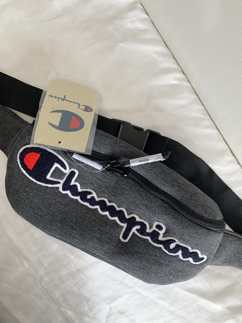 Waist bag CHAMPION (Category: Belt bags, Clutches and Pouches) located in Bulacan. Submitted by byppishh__ (Listing ID 1469799266, Image 2). Description: Length: 30cm Width: 16cm Height of strap: 30-63cm ~ 100% AUTHENTIC Brand new with tag and in excellent condition Interior and exterior are perfect Adjustable strap Regular price range: $54 (3,000+php) 🔖2,300 .