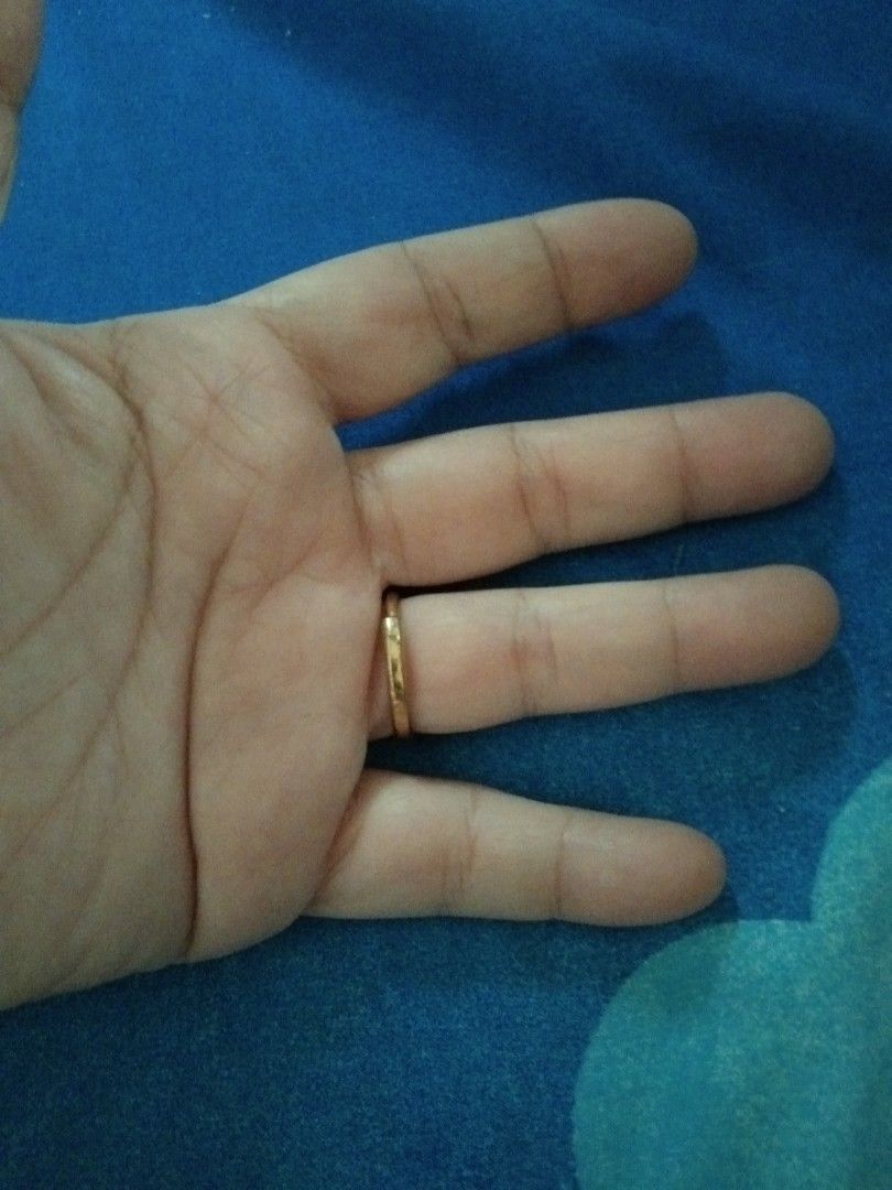 Wavy size 8 ring (Category: Rings) located in Quezon City. Submitted by eidorableshop (Listing ID 1469771848, Image 2). Description: .