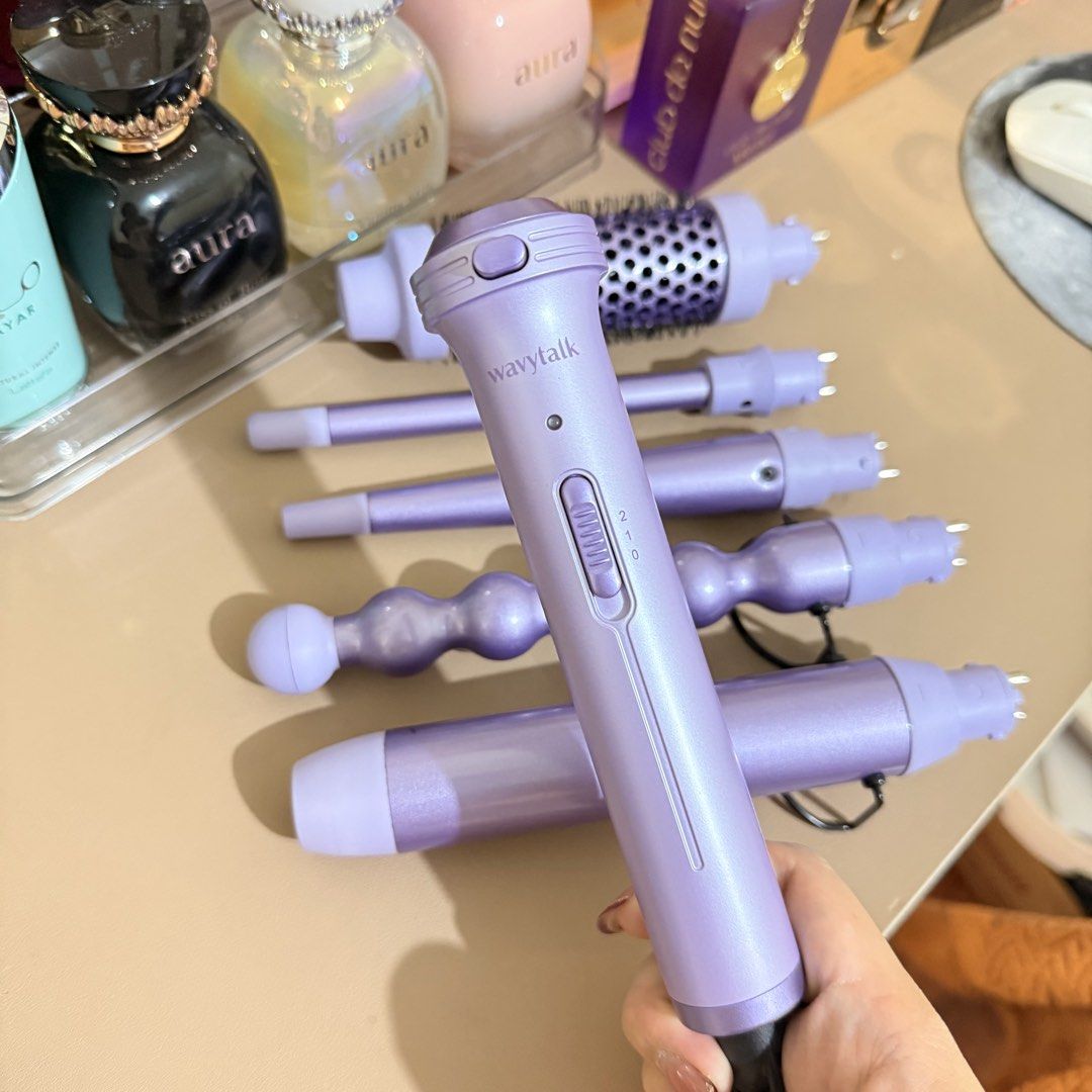 Wavytalk Professional 5 in 1 Curling Wands (Category: Hair) located in Imus. Submitted by gigiandlili.4103 (Listing ID 1469916878, Image 2). Description: - Brand: Wavytalk 5-in-1 Professional Ceramic Curling Wand Set - Yung isang barrel lang used around 1-2 times - The rest unused - Purchased in Amazon.