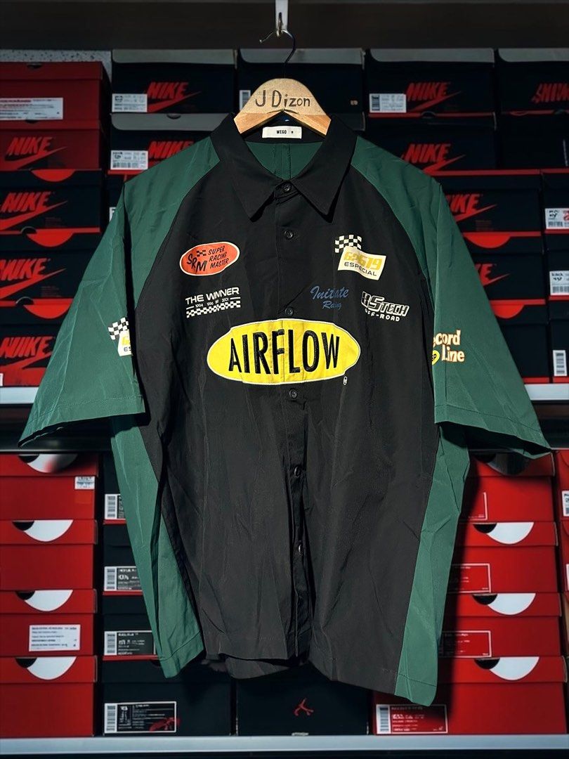 Wego Oversized Racing Button Down Shirt Size Medium (japan made) (Category: Tshirts & Polo Shirts ) located in Caloocan City. Submitted by marcapina2211 (Listing ID 1469805258, Image 2). Description: Wego Oversized Racing Button Down Shirt Size Medium (Japan made) Dimes: 26x28 No issue brandnew condition 📍North Caloocan.