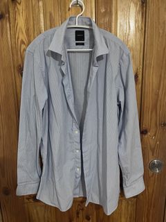 (Category: ) located in . Submitted by gbwardrobe (Listing ID 1469884591, Image 1). Description: .