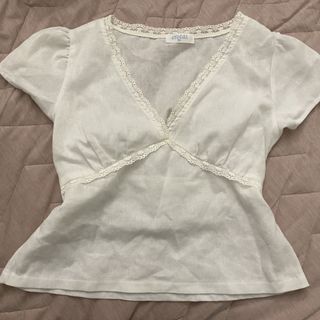 (Category: ) located in . Submitted by lwyd.almari (Listing ID 1469924157, Image 1). Description: .