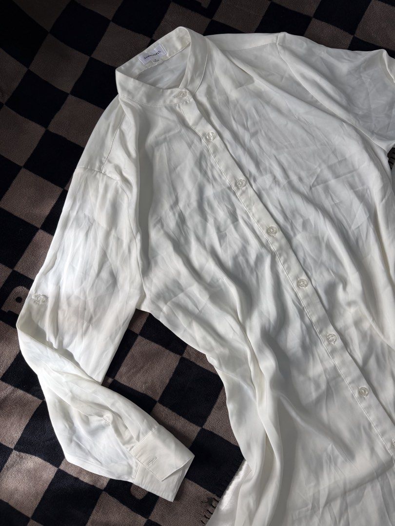 white button-down long-sleeve polo dress (SUMMERSALT) (Category: Longsleeves) located in Bulacan. Submitted by byppishh__ (Listing ID 1469838501, Image 3). Description: Size: Medium Width: 21” Length: 36” Sleeve: 23.5” Like new, in excellent condition Hq fabric! and smooth sa skinn US SOURCED 🔖350 ONLY.