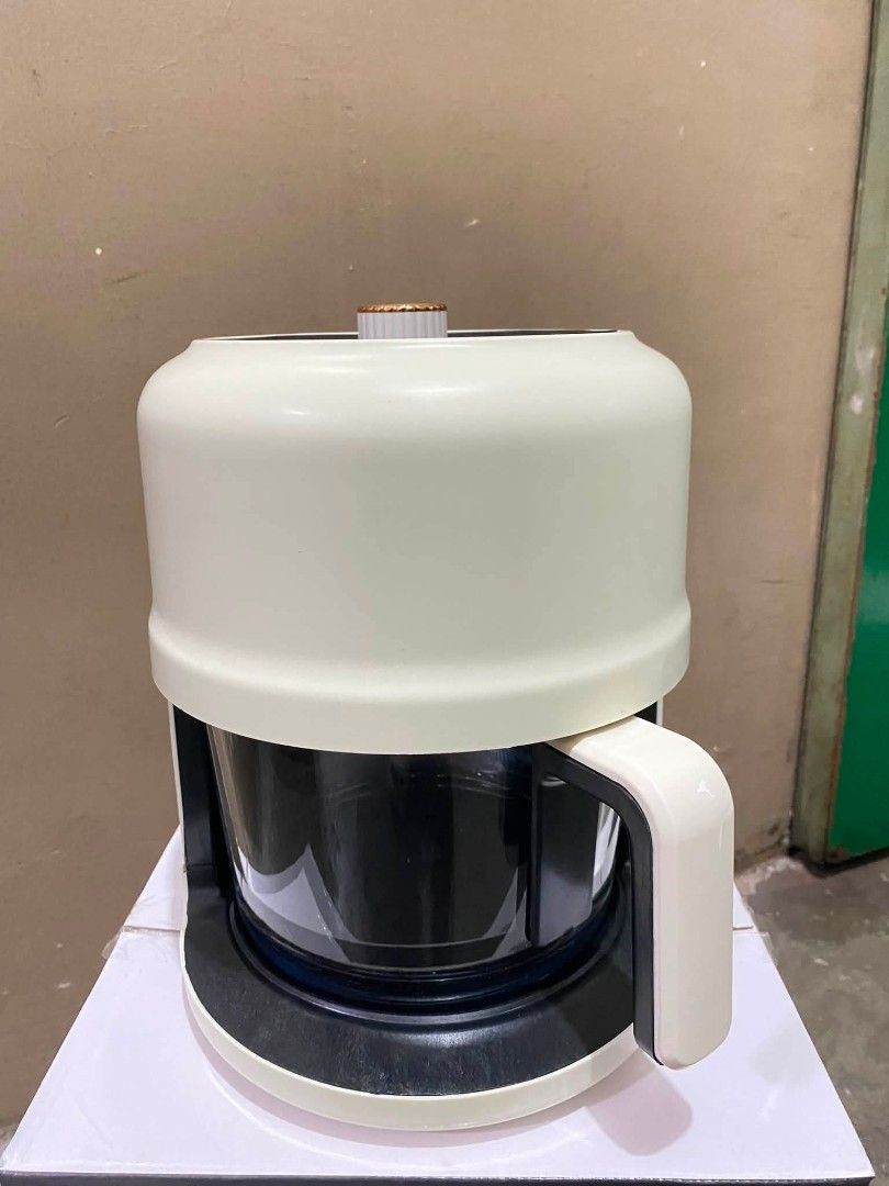 Wilson air fryer 5L (Category: Announcements) located in Manila. Submitted by haideshop (Listing ID 1469811364, Image 3). Description: .