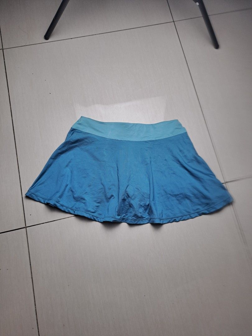 Wilson Skort (Category: Activewear) located in General Santos City (Dadiangas). Submitted by shinra322 (Listing ID 1469835737, Image 3). Description: Excellent condition No major issues W26-29 L12 Add SF.