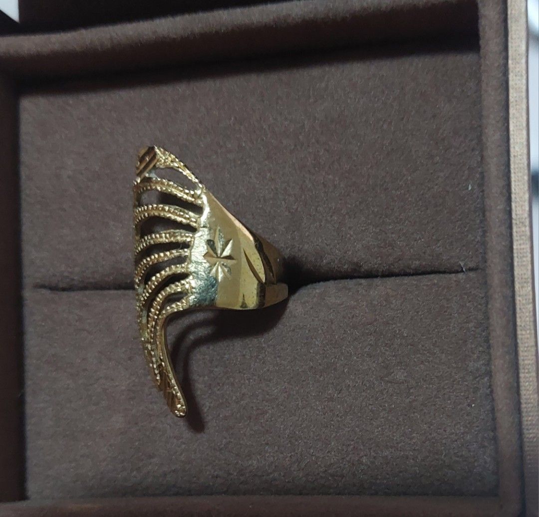 Wing design gold plated ring (Category: Rings) located in Camaligan. Submitted by timeless-trinkets (Listing ID 1469886344, Image 2). Description: .