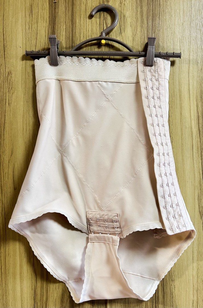 Wink Shapewear Medium (Nude) (Category: Undergarments & Loungewear) located in Caloocan City. Submitted by thetidytreadph (Listing ID 1469765480, Image 2). Description: Provides medical grade compression Bikini length No issues RFS: Downsized to Small .