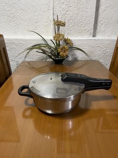 (Category: ) located in . Submitted by doublelkitchenware (Listing ID 1469860218, Image 1). Description: .