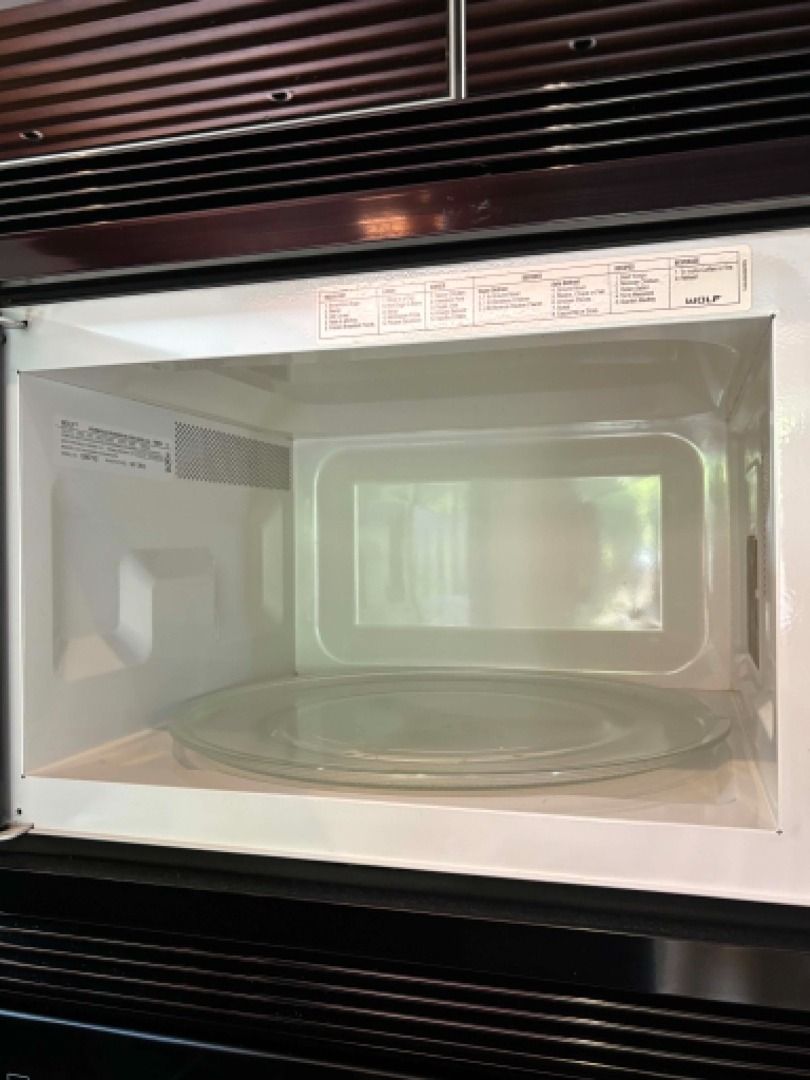 Wolf Built-in Microwave and Oven Combo (Category: Ovens & Toasters) located in Quezon City. Submitted by dredskie (Listing ID 1469824354, Image 3). Description: - Authentic Wolf built-in microwave and oven combo unit - Convenient digital touch control panel on the microwave door - Spacious oven cavity with signature blue enamel finish and multiple wire racks - Includes interior glass turntable for the microwave - Premium stainless steel trim and 