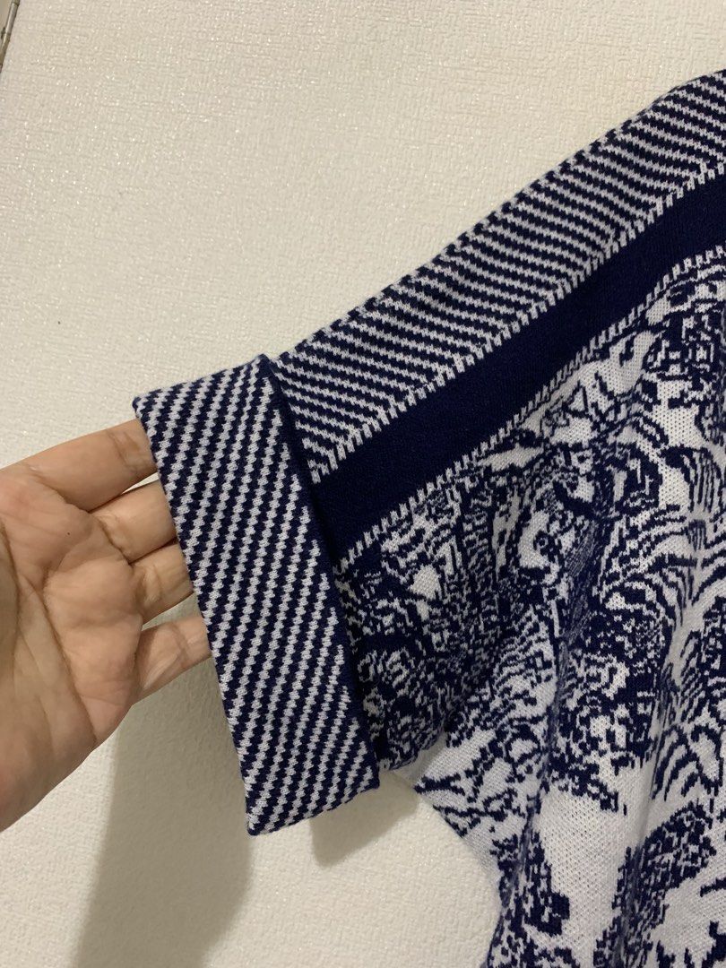 Women soft knit top (Category: Blouses) located in Calamba. Submitted by melaicas (Listing ID 1469873521, Image 3). Description: Armpit laid flat-27 inches Length-22 inches Fit M/L.
