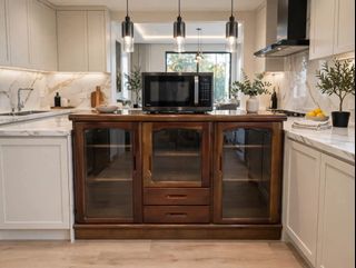 (Category: ) located in . Submitted by luxxe.muse (Listing ID 1469829410, Image 1). Description: .