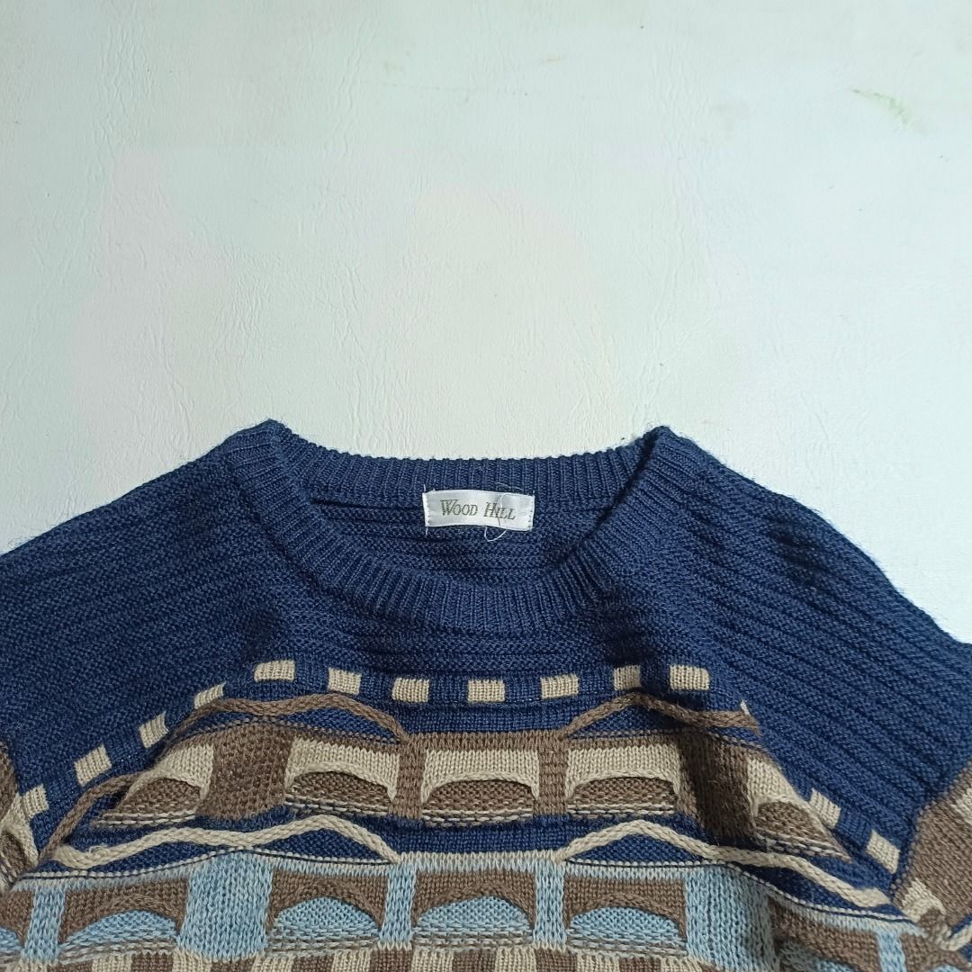 Woodhill Knitted-Coogi Vibe (Category: Coats, Jackets and Outerwear) located in Baguio. Submitted by freshmarket_2600 (Listing ID 1469889148, Image 3). Description: Brand: Woodhill-Coogi Vibe Tags: Complete Size: Large Dimension: L27W20 Condition: Excellent Color rate: 10/10 Color: Issue/s: None.
