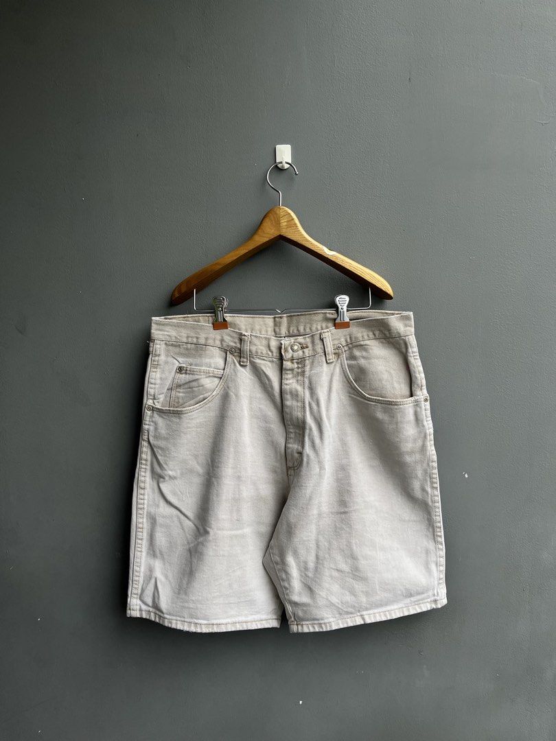 Wrangler Fade Brown Jorts (Category: Shorts) located in Balamban. Submitted by just_findss (Listing ID 1469939604, Image 3). Description: Wrangler Fade Brown Jorts Very Excellent Condition Dimes 32-36W / 20L Hem 11.5 Color Rate 9.8/10 NO ISSUE .