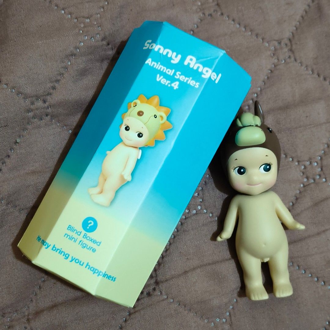 WTS / WTT | sonny angel bundle (Category: Designer & Blind Box Toys) located in Lucban. Submitted by cherieshe (Listing ID 1469870093, Image 3). Description: authentic sonny angels bundle ⊹ ࣪ ˖ ໒꒱ fresh pulls, both ₱500 because i bought it on the 🍊 app !!! hence why they are a bit pricey :')) crocodile animal v3 (2023) and horse animal v4 (2018) both have bnf + vv mint condi rft/rfs: not prio want if trade - any series or any pink regs! (pref mi